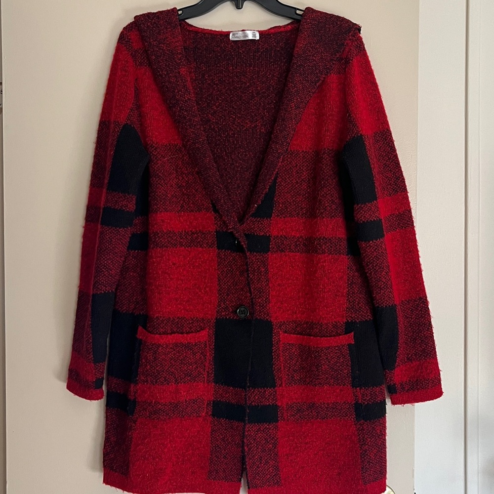 89th & Madison Red and Black Knit Sweater with buttons and hood. Med